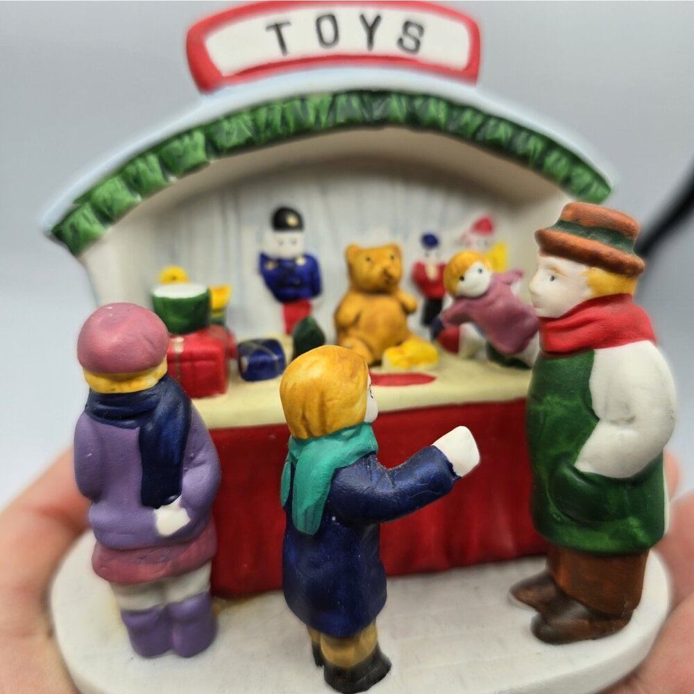 Lemax Christmas Village People Landscape Accesory Toy Stand Porcelain Figurine